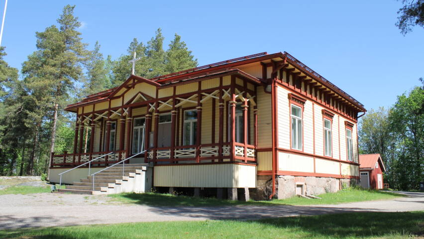 Kuva askaisten seurakuntatalosta