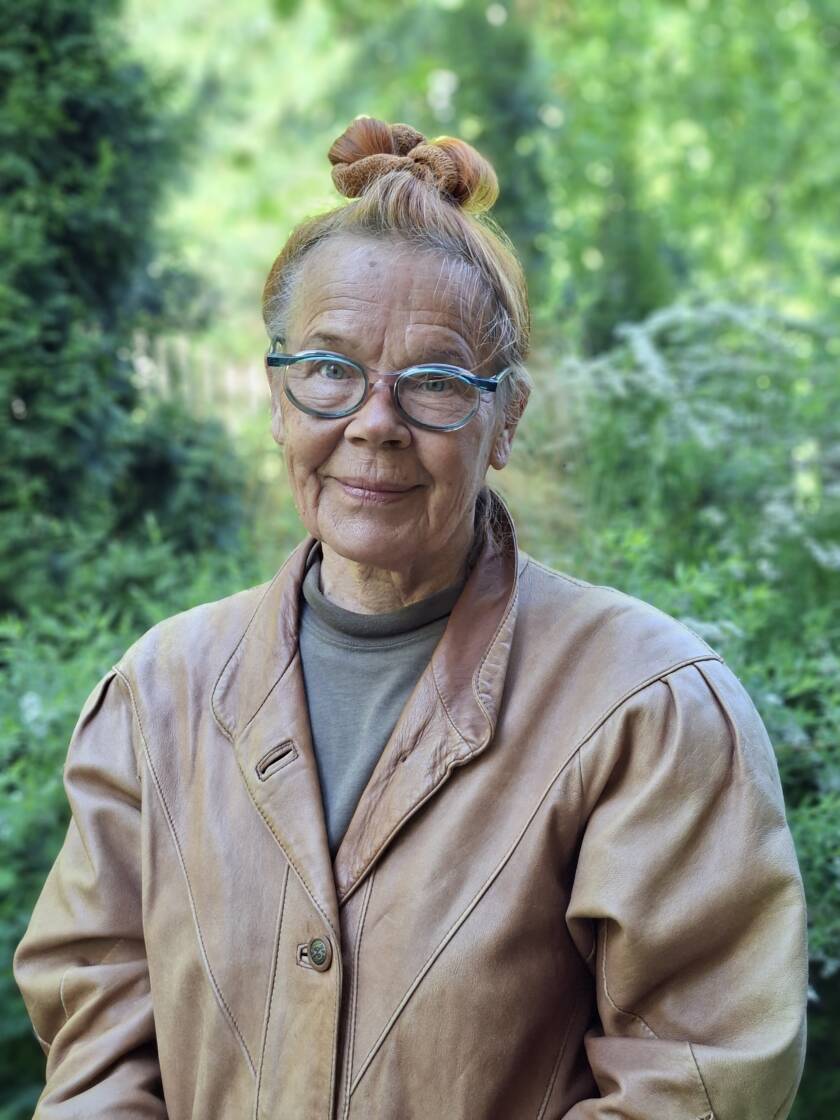 taiteilija Aino Kivisaari